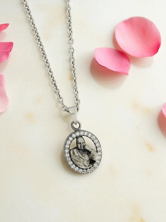 Azita 925 Sterling Silver Jai Guru Ji Pendant for Men and Women| Without chain with CZ stone| with Certificate of Authenticity and BIS Hallmark.