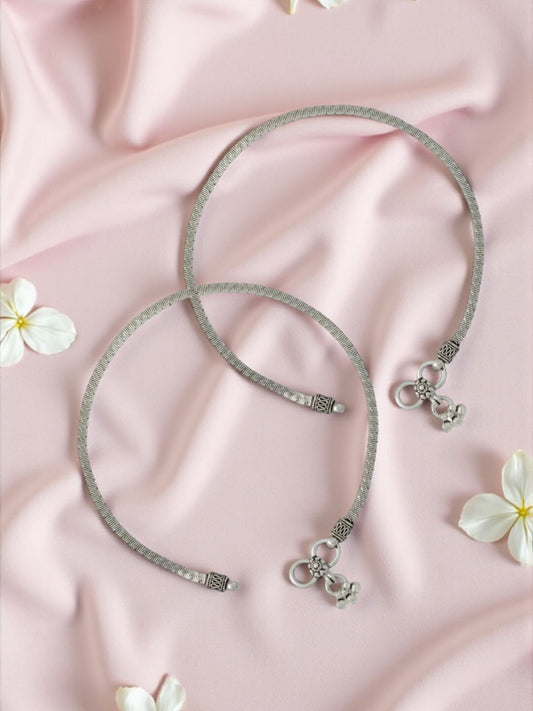 Azita 925 Sterling Silver Braid Knot Sleek Anklet/Payal For Women and Girls with Certificate of Authenticity and 925 Stamp.